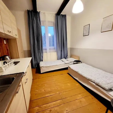 Tanie Spanie Wilda - Zameldowanie Bezobslugowe - Hostel *
