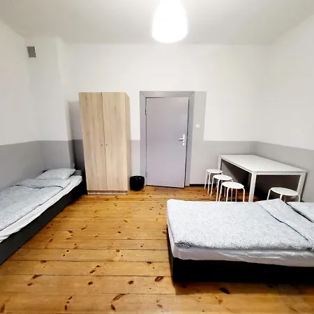 Tanie Spanie Wilda - Zameldowanie Bezobslugowe - Hostel