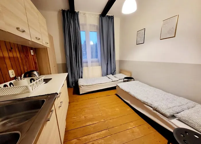 Tanie Spanie Wilda - Zameldowanie Bezobslugowe - Hostel *