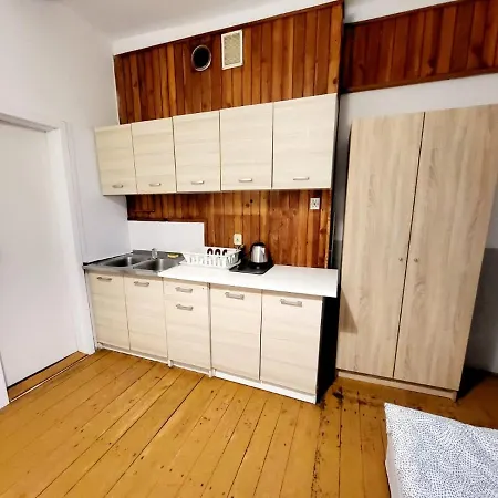 Hostel Tanie Spanie Wilda - Zameldowanie Bezobsługowe -