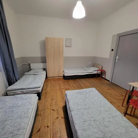 Ostello Tanie Spanie Wilda - Zameldowanie Bezobslugowe -