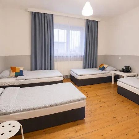 Hostel Tanie Spanie Wilda - Zameldowanie Bezobsługowe -